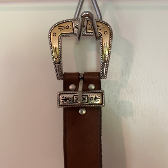 Western Brown Leather Belt - Picture 2 of 5